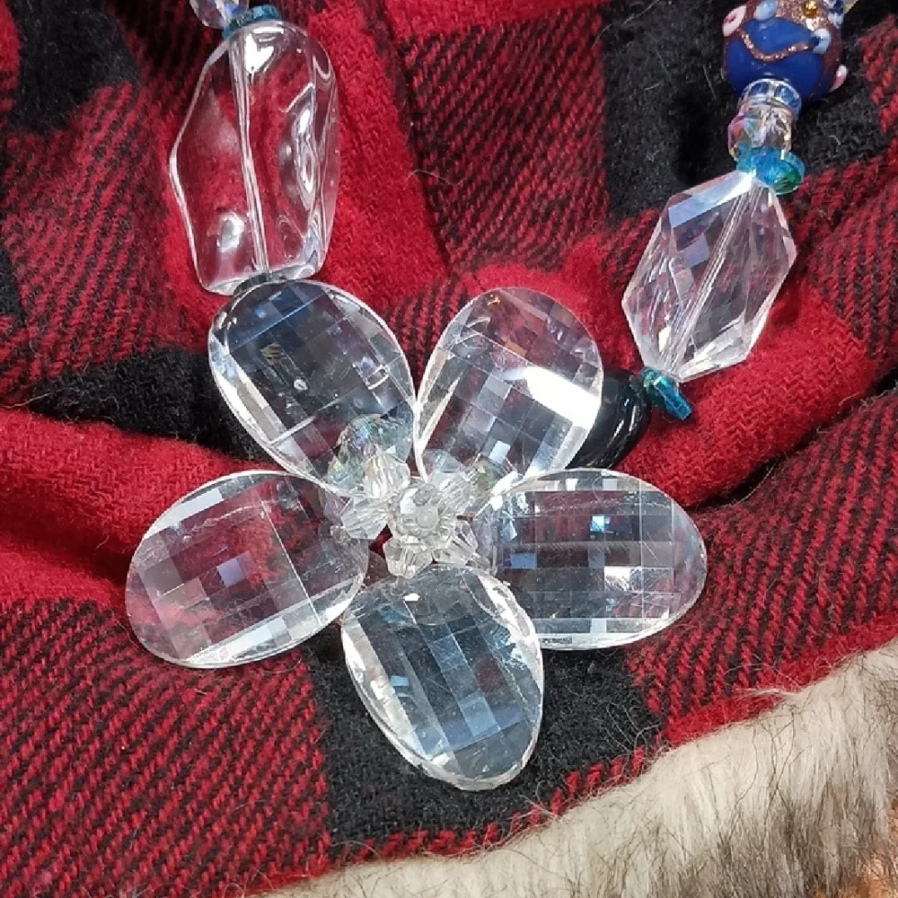 Crystal Flower Necklace - Picture 2 of 2